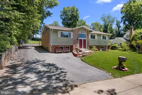 Exterior - 8304 Harland Dr, Springfield, VA 22152 photo 3 of 6