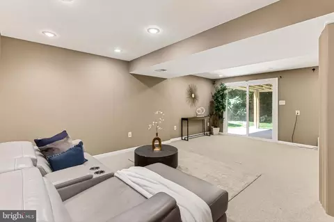 Living - 7608 Cervantes Ct, Springfield, VA 22153 photo 2 of 5