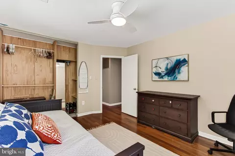 Bedroom - 7608 Cervantes Ct, Springfield, VA 22153 photo 4 of 6