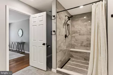 Bath - 7608 Cervantes Ct, Springfield, VA 22153 photo 3 of 5