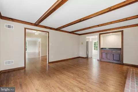 Living - 7619 Huntmaster Ln, Mclean, VA 22102 photo 6 of 8