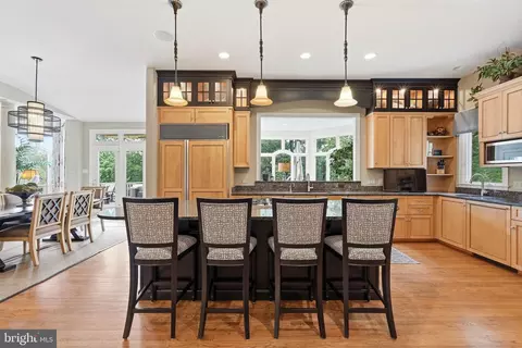 Kitchen - 7818 Crownhurst Ct, Mclean, VA 22102 photo 2 of 3