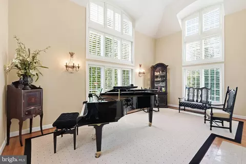 Other - 7818 Crownhurst Ct, Mclean, VA 22102 photo 2 of 16