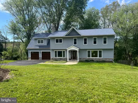 10315 Mountington Ct, Vienna, VA 22182