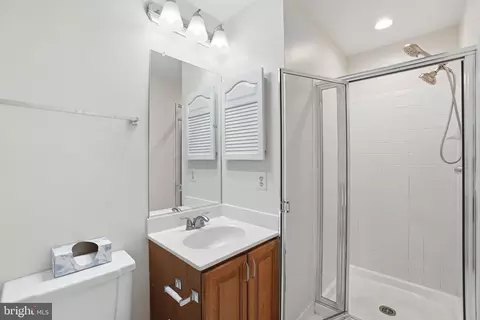 Bath - 6537 Milva Ln, Springfield, VA 22150 photo 3 of 3
