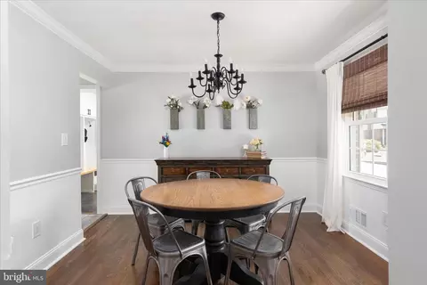 Dining - 9100 Donna Dean Dr, Springfield, VA 22153 photo 1 of 1