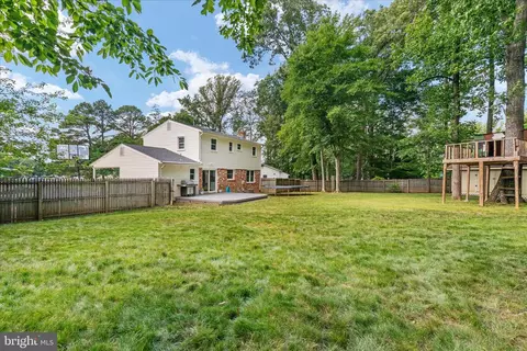 Exterior - 9100 Donna Dean Dr, Springfield, VA 22153 photo 4 of 31