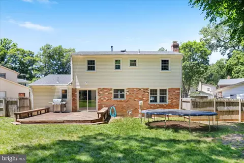 Exterior - 9100 Donna Dean Dr, Springfield, VA 22153 photo 18 of 31