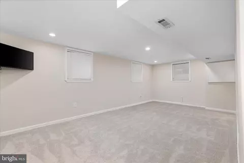 Other - 9100 Donna Dean Dr, Springfield, VA 22153 photo 10 of 22