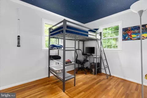 Bedroom - 9100 Donna Dean Dr, Springfield, VA 22153 photo 2 of 4