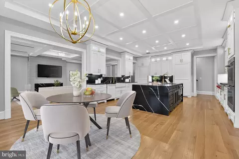 Dining - 7002 River Oaks Dr, Mclean, VA 22101 photo 3 of 4