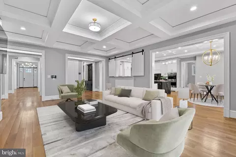 Living - 7002 River Oaks Dr, Mclean, VA 22101 photo 2 of 4
