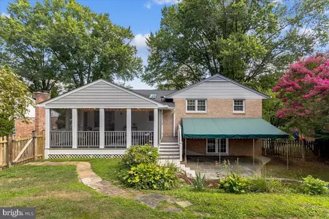 Exterior - 6163 Kellogg Dr, Mclean, VA 22101 photo 8 of 13