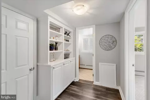 Entry Way - 6163 Kellogg Dr, Mclean, VA 22101 photo 1 of 1