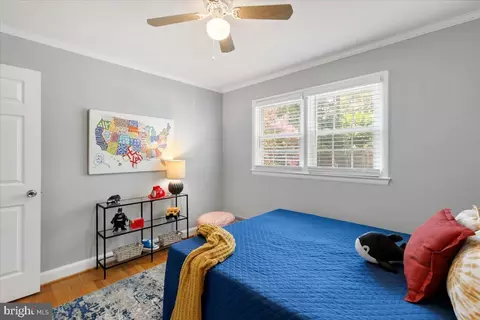 Bedroom - 6163 Kellogg Dr, Mclean, VA 22101 photo 6 of 8