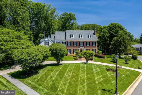 7808 Grovemont Dr, Mclean, VA 22102