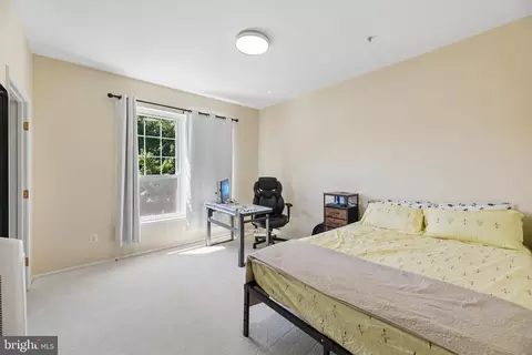 Bedroom - 1591 Spring Gate Dr #3311, Mclean, VA 22102 photo 3 of 3