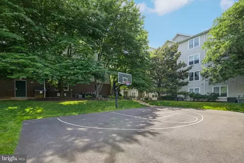 Exterior - 1591 Spring Gate Dr #3311, Mclean, VA 22102 photo 4 of 6