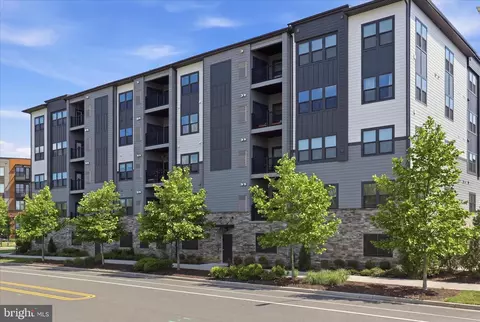 12850 Mosaic Park Way #2Y, Herndon, VA 20171