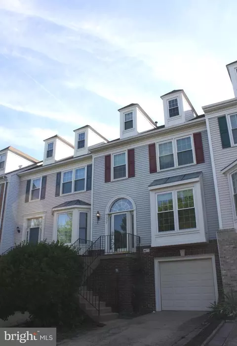 7059 Kings Manor Dr #7059, Alexandria, VA 22315