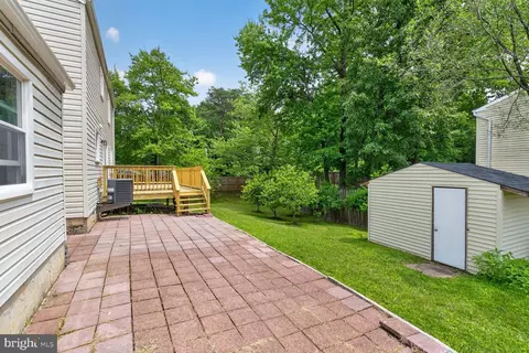 Exterior - 9501 Ironmaster Dr, Burke, VA 22015 photo 5 of 7