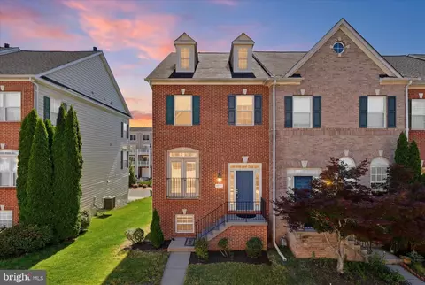 4677 Carisbrooke Ln, Fairfax, VA 22030
