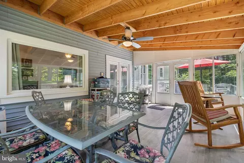 7702 Hilltopper Ct, Springfield, VA 22153 photo 32