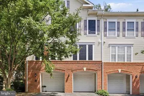 7109 Mason Grove Ct #2, Alexandria, VA 22306