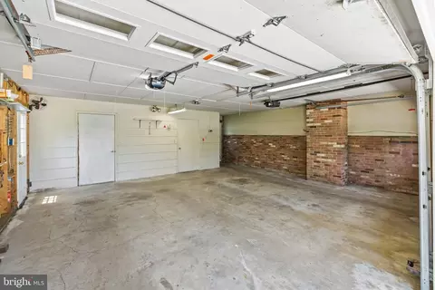 Other - 6914 Hadlow Dr, Springfield, VA 22152 photo 8 of 9