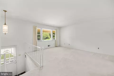 Living - 6914 Hadlow Dr, Springfield, VA 22152 photo 1 of 8
