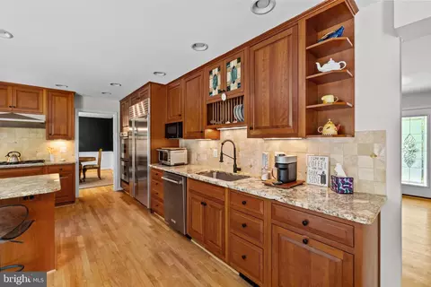 Kitchen - 12007 Turf Ln, Reston, VA 20191 photo 5 of 7