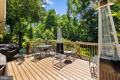 Exterior - 12007 Turf Ln, Reston, VA 20191 photo 5 of 12