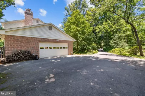 Exterior - 12007 Turf Ln, Reston, VA 20191 photo 12 of 12