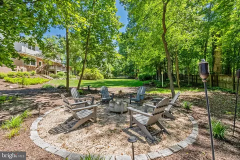 Exterior - 12007 Turf Ln, Reston, VA 20191 photo 8 of 12