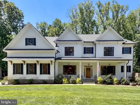 2516 Rambling Rd, Vienna, VA 22181