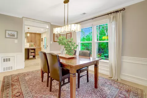 Dining - 7506 Oriole Ave, Springfield, VA 22150 photo 2 of 2