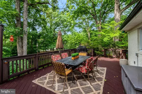 Exterior - 7506 Oriole Ave, Springfield, VA 22150 photo 6 of 21