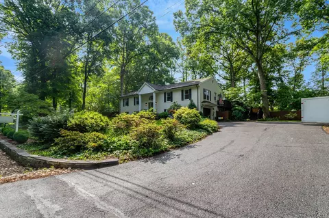 Exterior - 7506 Oriole Ave, Springfield, VA 22150 photo 15 of 21