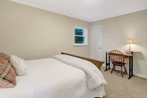 Bedroom - 7506 Oriole Ave, Springfield, VA 22150 photo 7 of 9