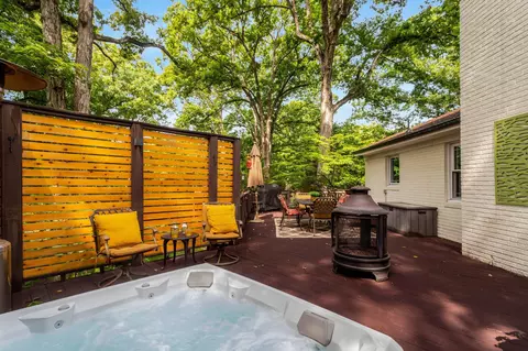 Exterior - 7506 Oriole Ave, Springfield, VA 22150 photo 5 of 21