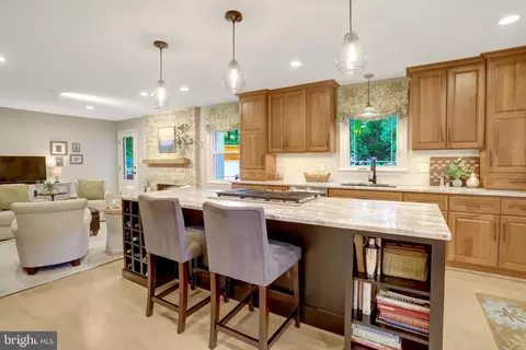 Kitchen - 7506 Oriole Ave, Springfield, VA 22150 photo 3 of 5