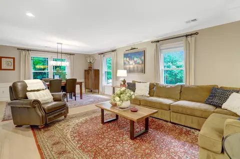 Living - 7506 Oriole Ave, Springfield, VA 22150 photo 1 of 7