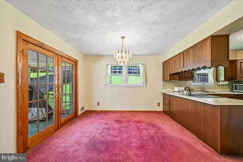 Dining - 5643 Inverchapel Rd, Springfield, VA 22151 photo 1 of 1