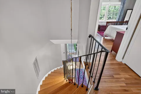 Entry Way - 8336 Garfield Ct, Springfield, VA 22152 photo 7 of 9
