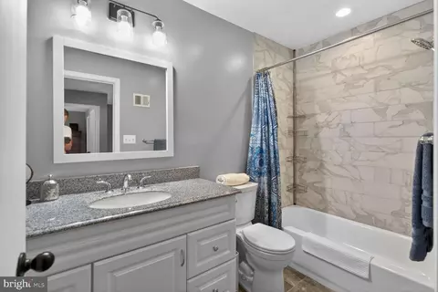 Bath - 8336 Garfield Ct, Springfield, VA 22152 photo 3 of 3