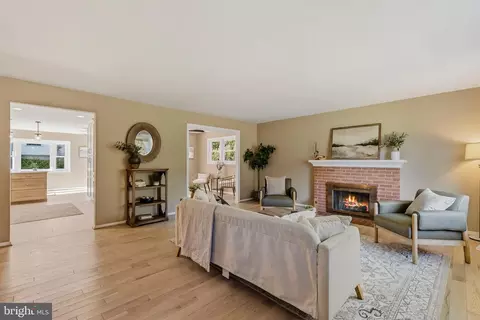 Living - 8100 Ellet Rd, Springfield, VA 22151 photo 2 of 6