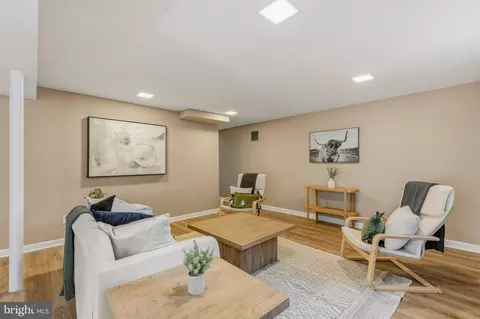 Living - 8100 Ellet Rd, Springfield, VA 22151 photo 6 of 6