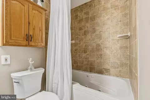Bath - 8100 Ellet Rd, Springfield, VA 22151 photo 3 of 4