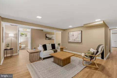 Living - 8100 Ellet Rd, Springfield, VA 22151 photo 5 of 6
