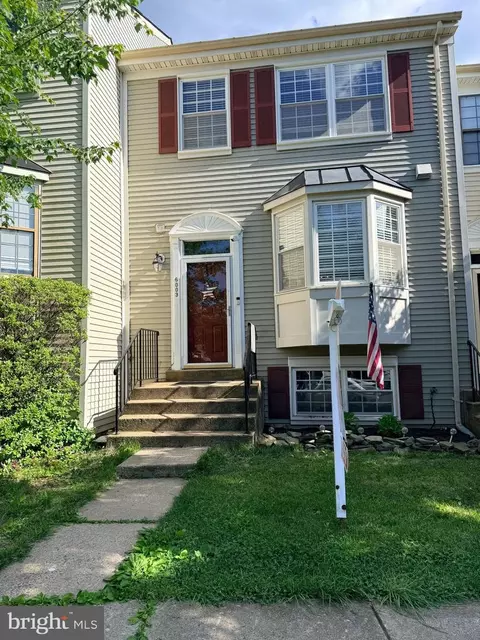 6003 Little Brook Ct, Clifton, VA 20124